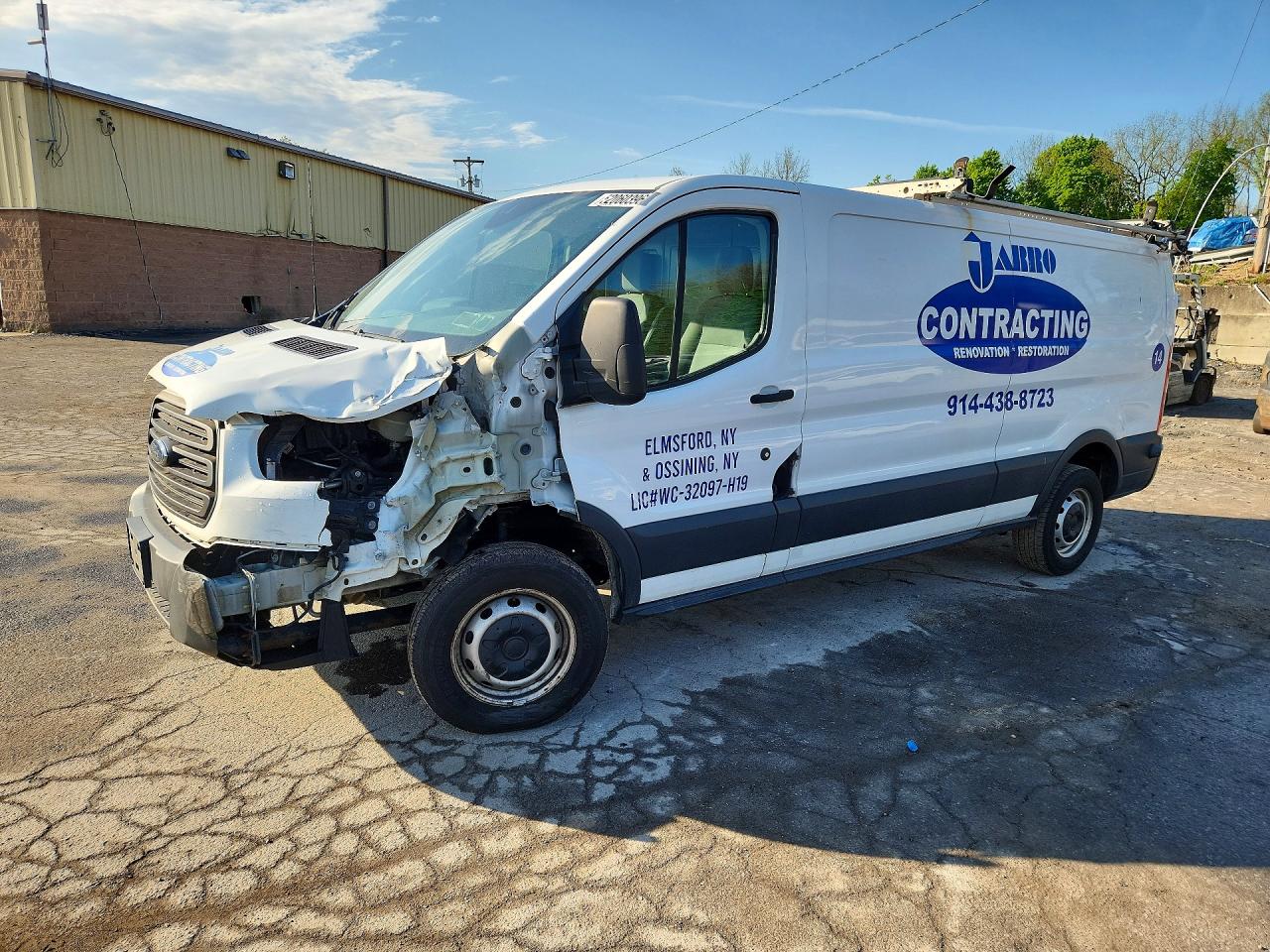 Salvage Ford Transit Image