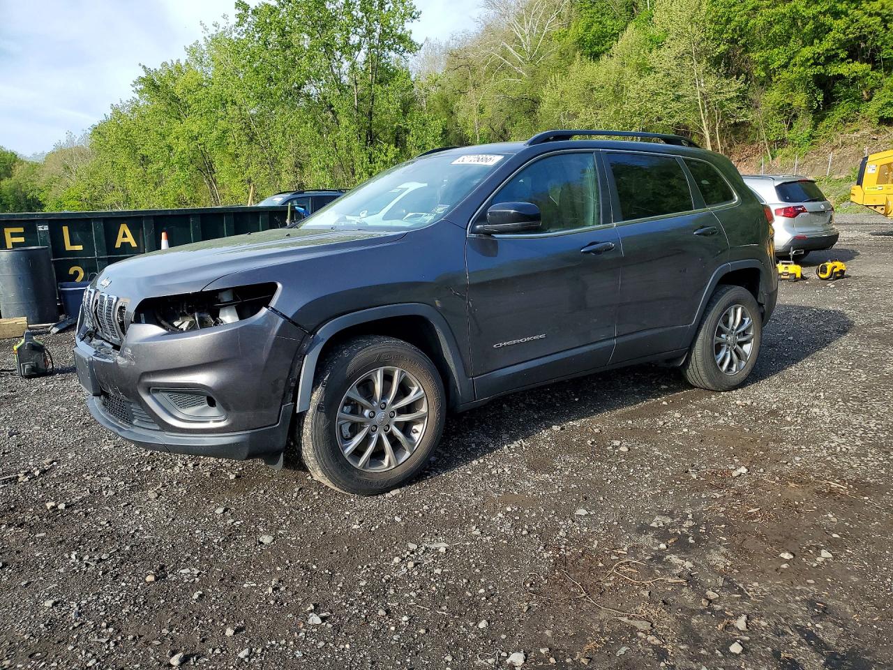 Salvage Jeep Grand Cherokee Image