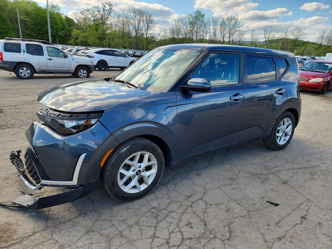 Salvage Kia Soul Image