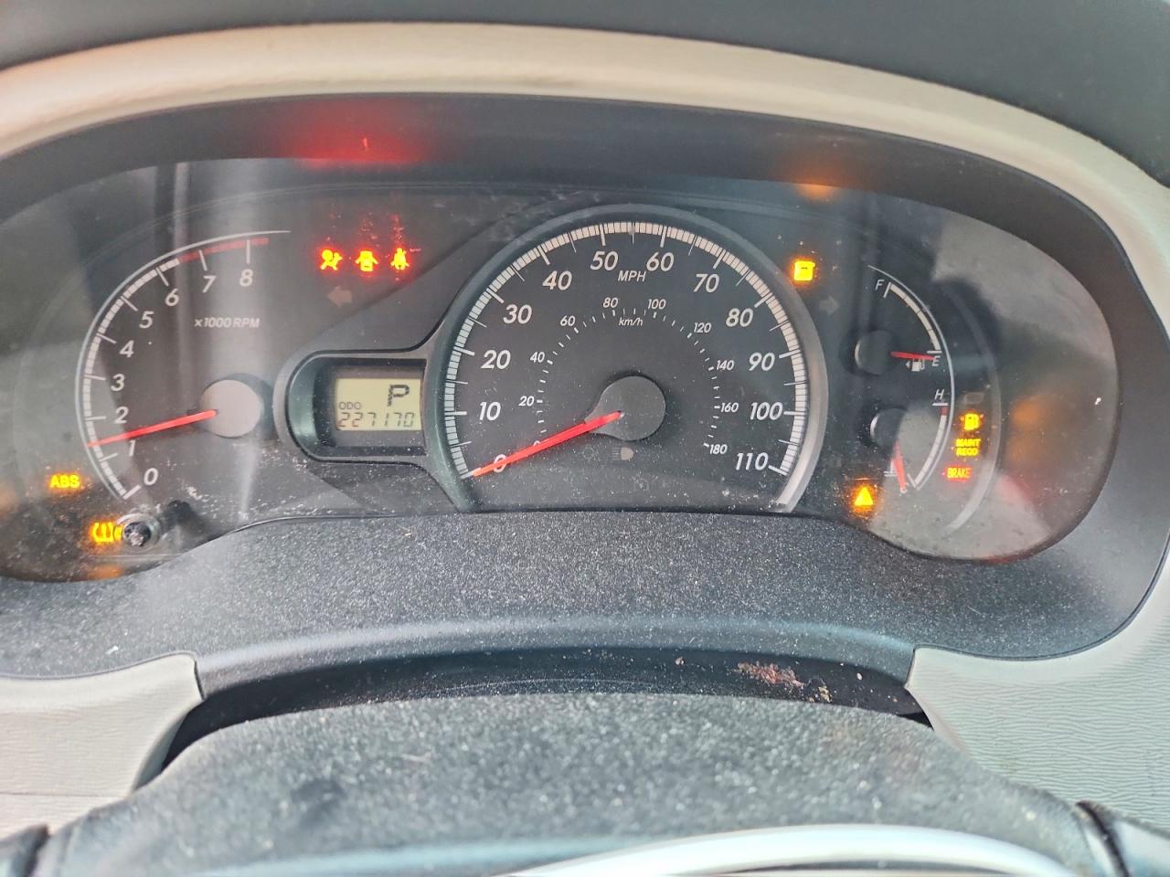 Toyota Sienna Le