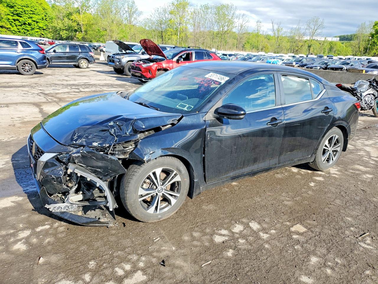 Salvage Nissan Sentra Image