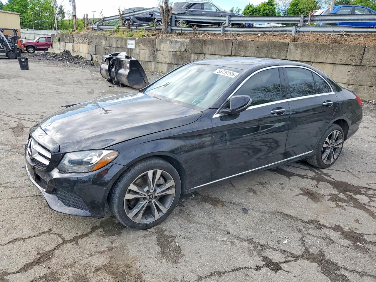 Salvage Mercedes-Benz C-Class Image