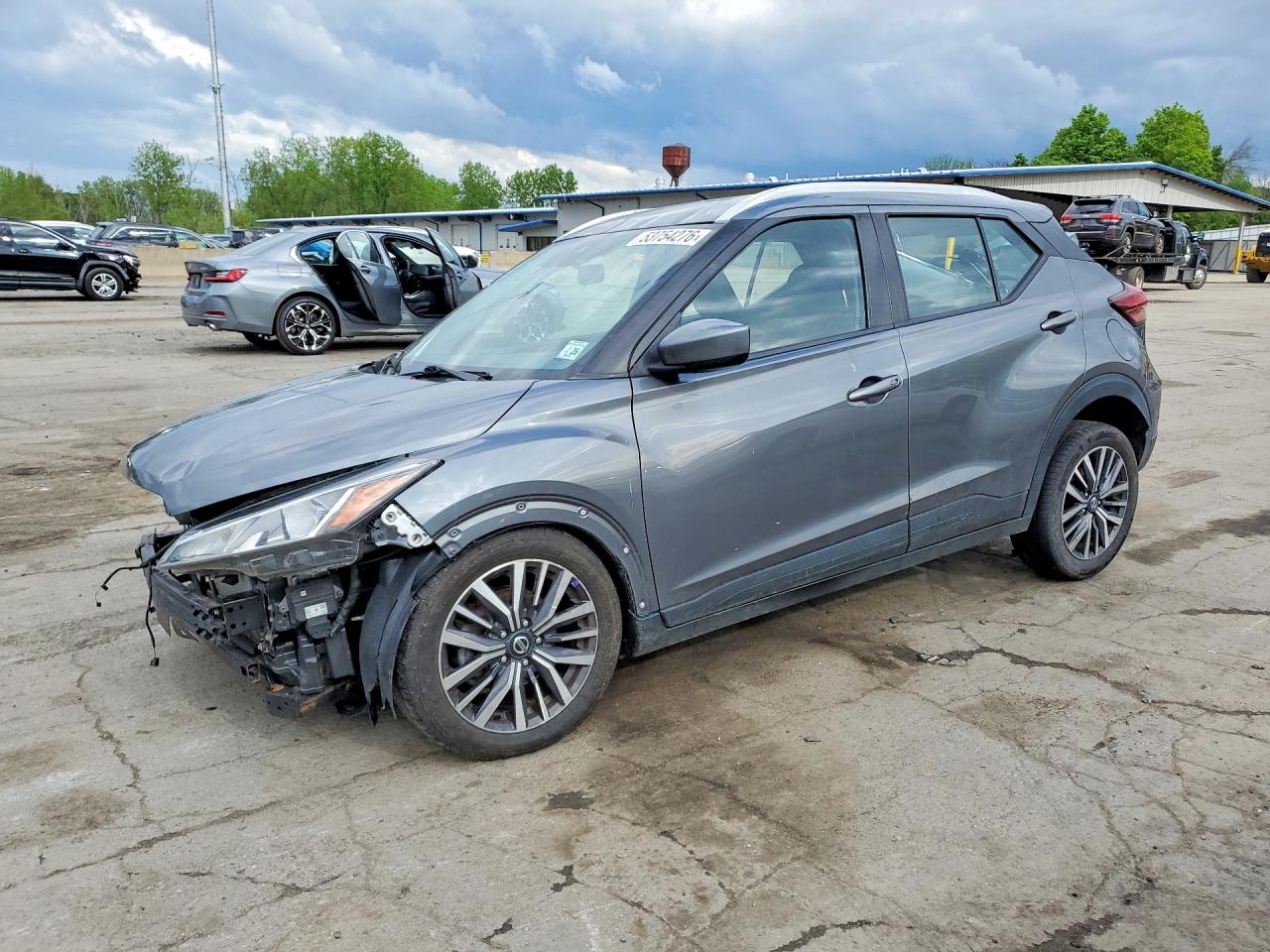Salvage Nissan Kicks Image