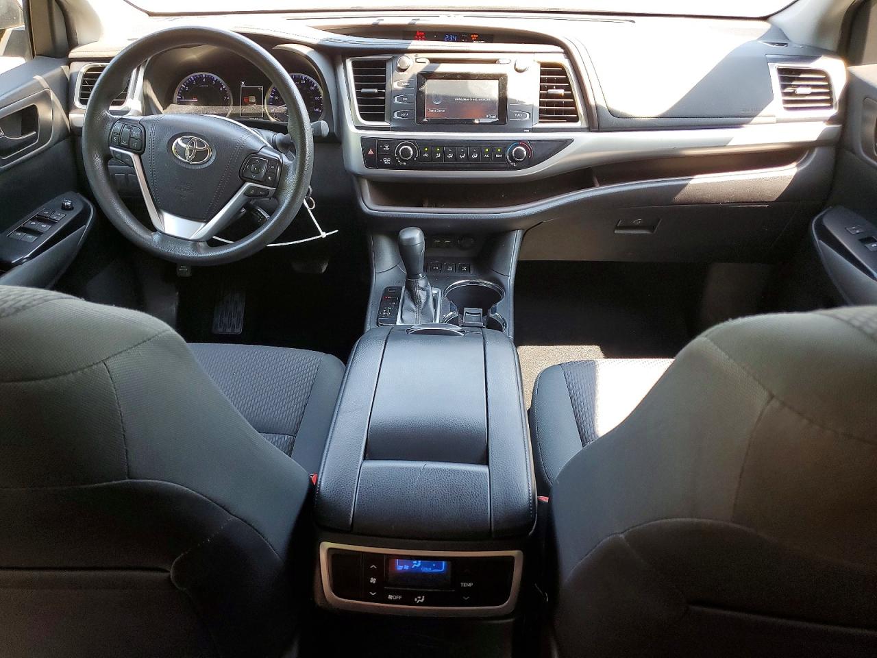 Toyota Highlander Le