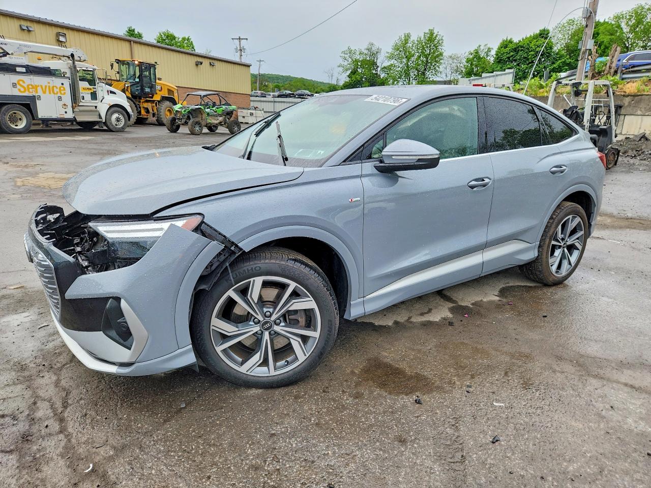 Salvage Audi Q4 Image
