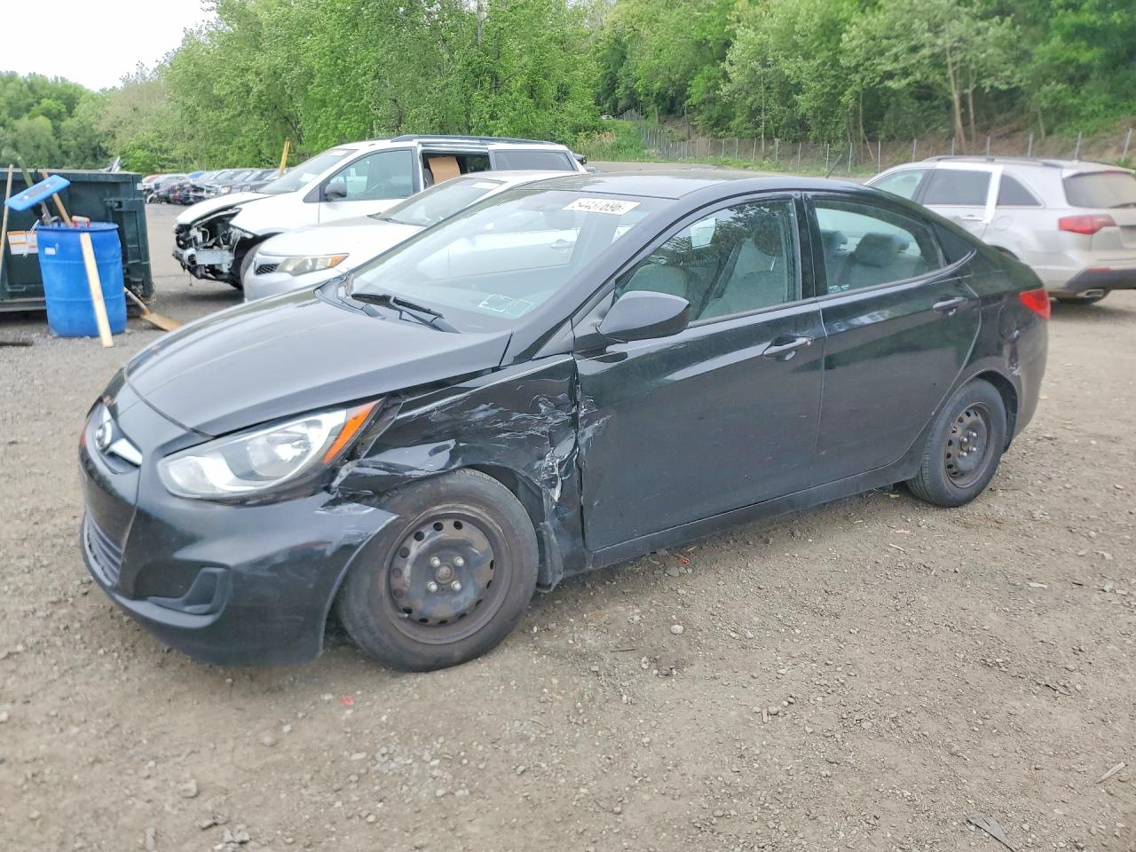 Salvage Hyundai ACCENT Image