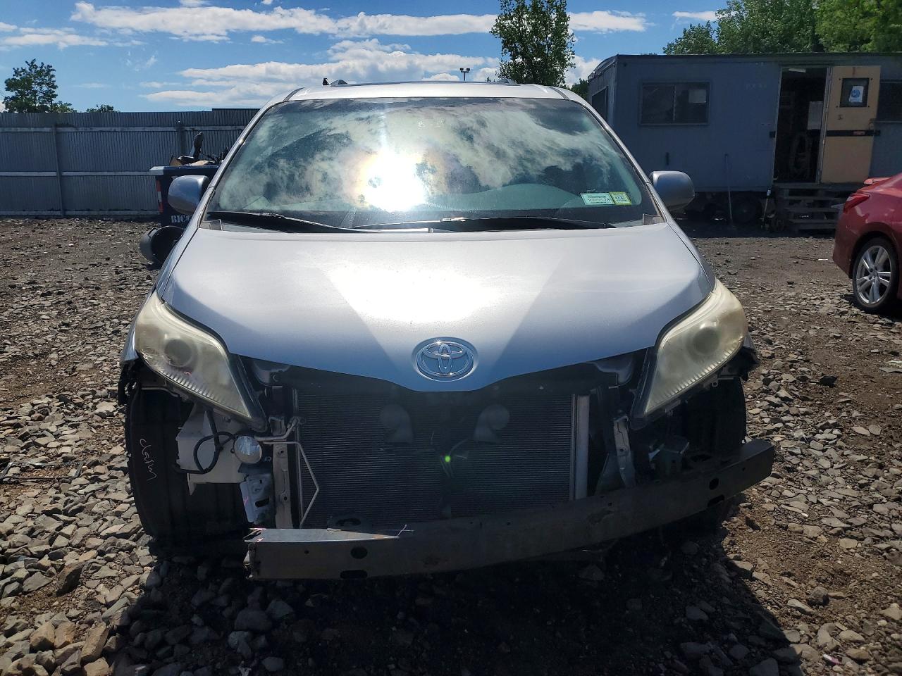 Toyota Sienna Xle 8-passenger