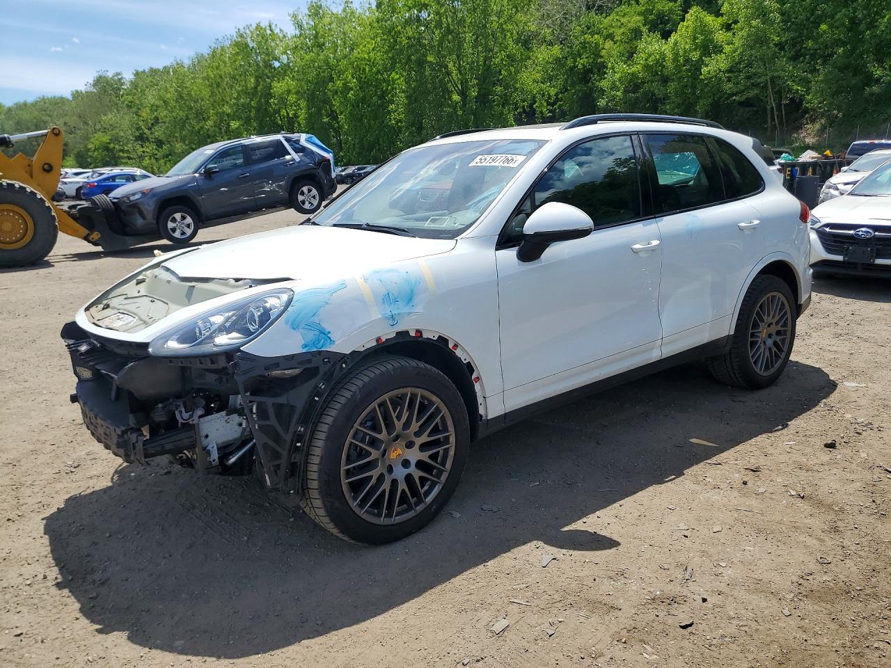 Salvage Porsche Cayenne Image