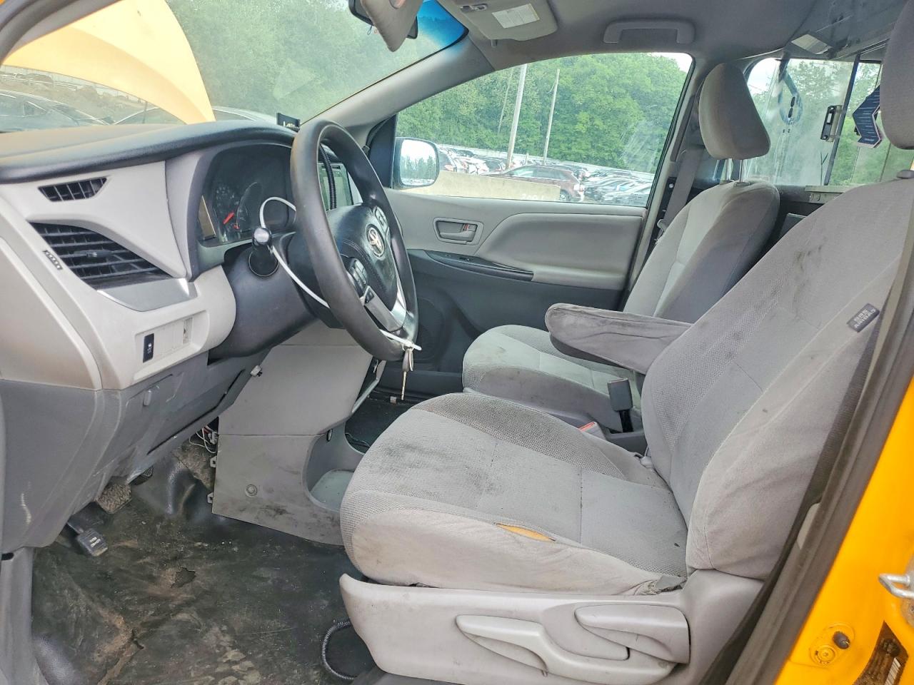 Toyota Sienna L 7-passenger