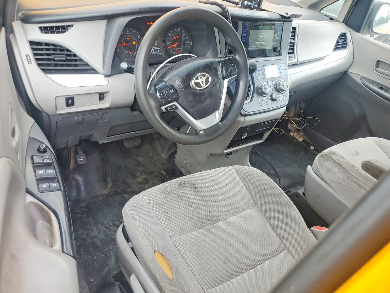 Toyota Sienna L 7-passenger