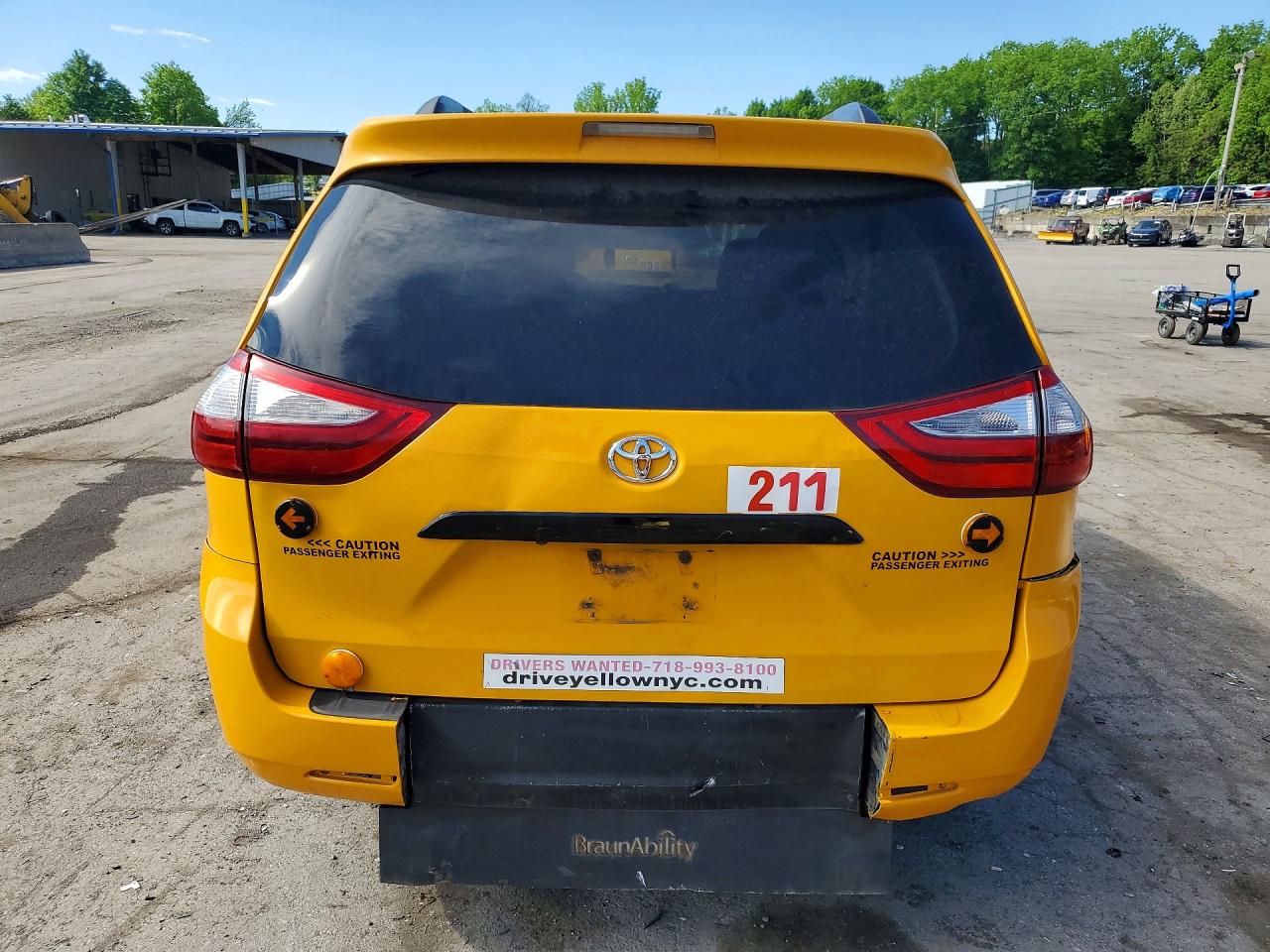 Toyota Sienna Le