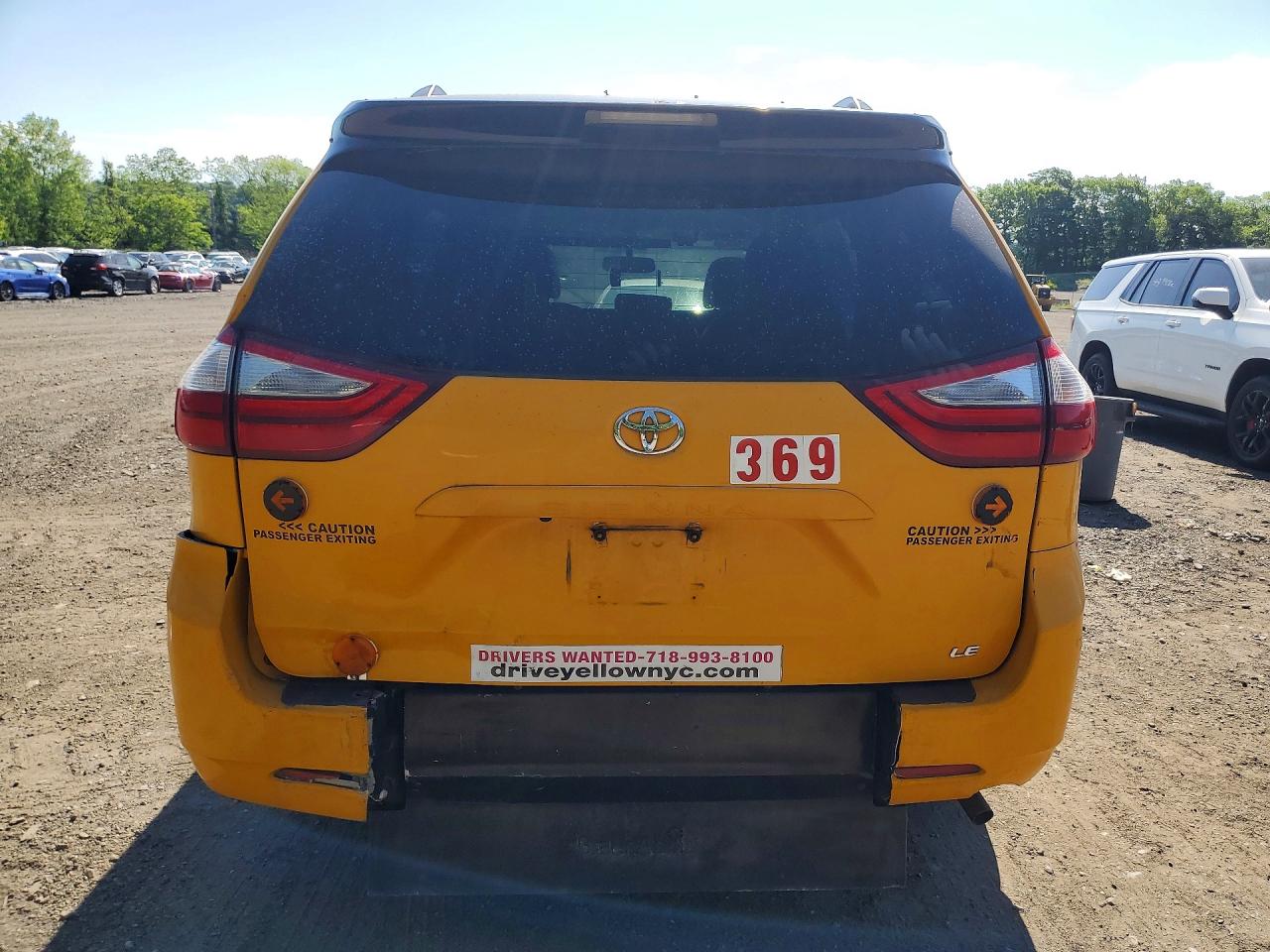 Toyota Sienna Le
