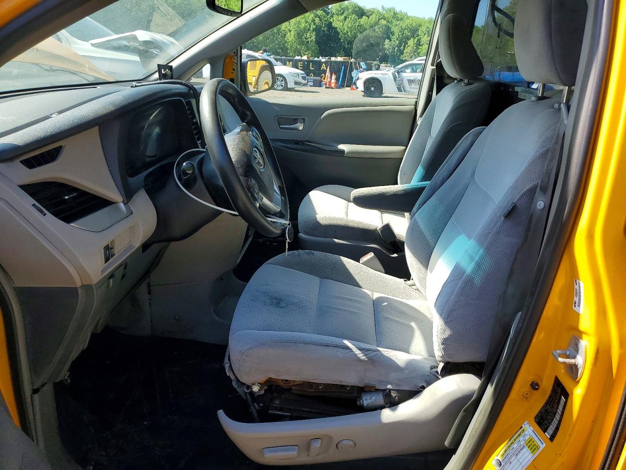 Toyota Sienna Le