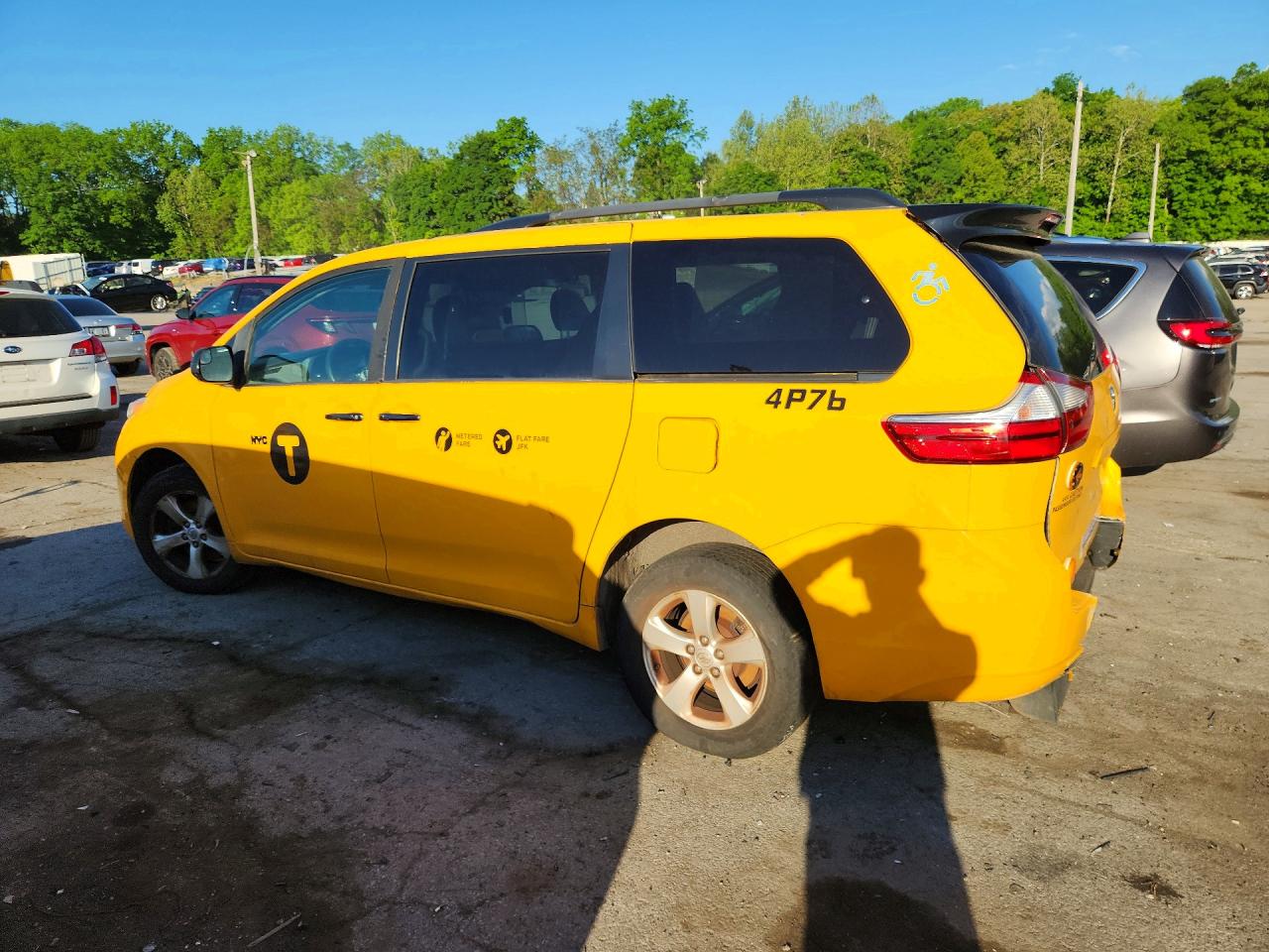 Toyota Sienna Le