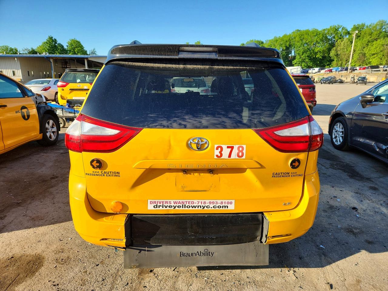 Toyota Sienna Le