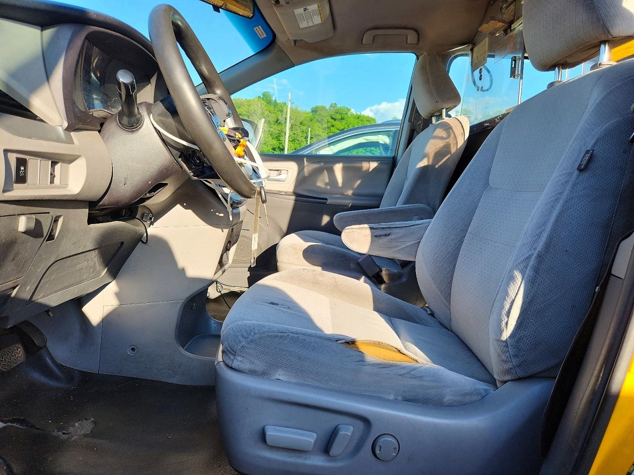 Toyota Sienna Le