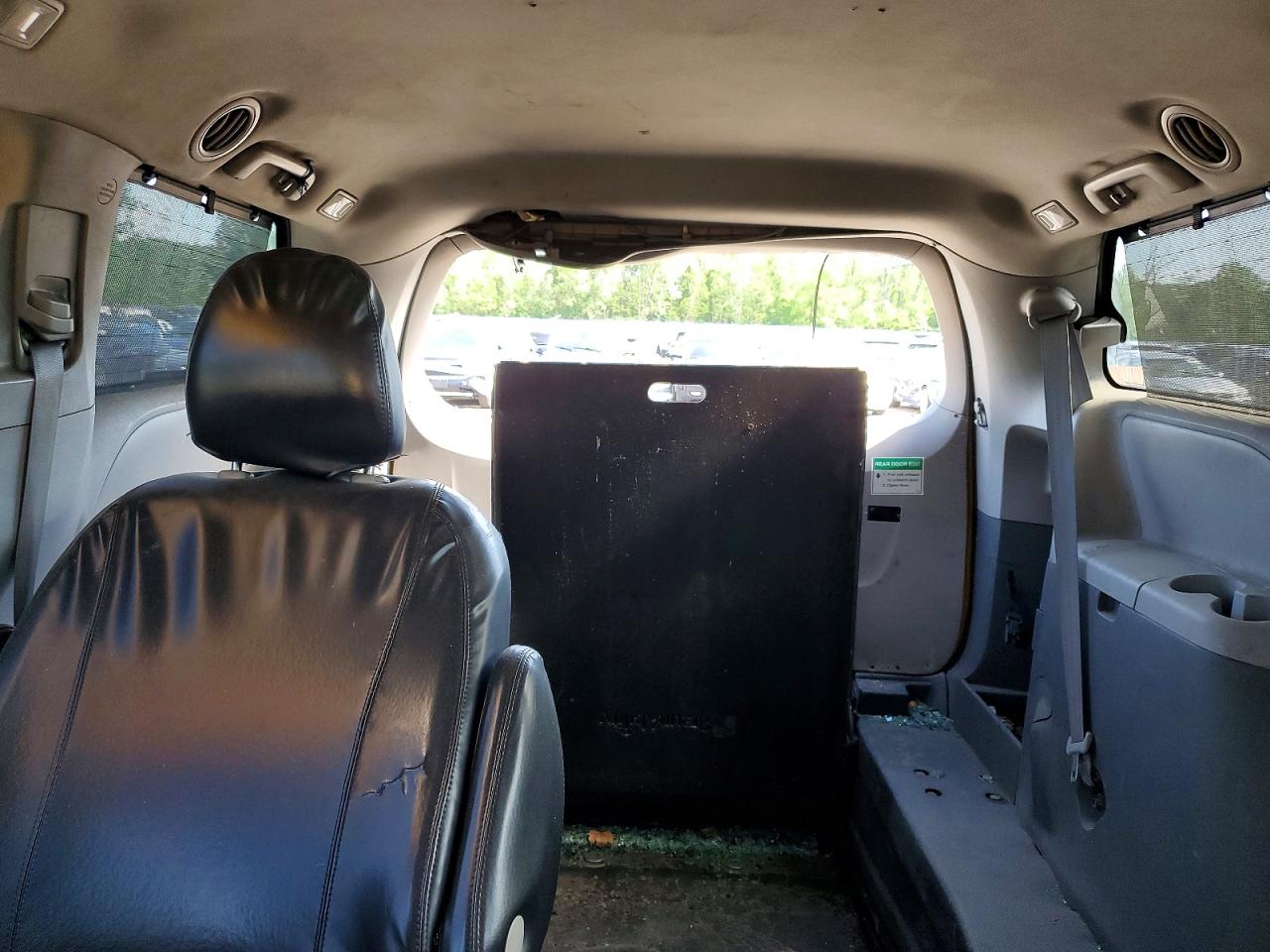 Toyota Sienna Le