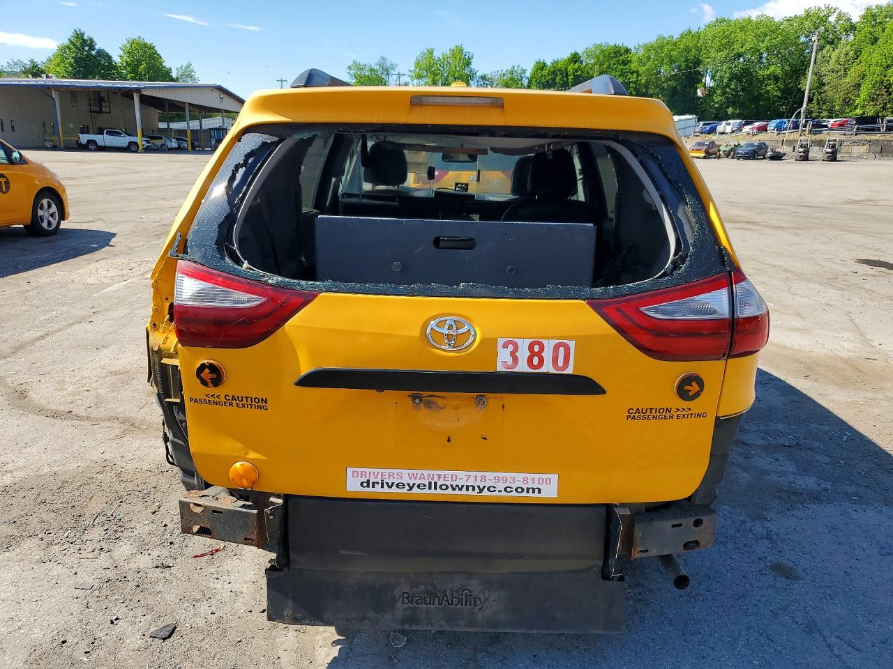 Toyota Sienna Le