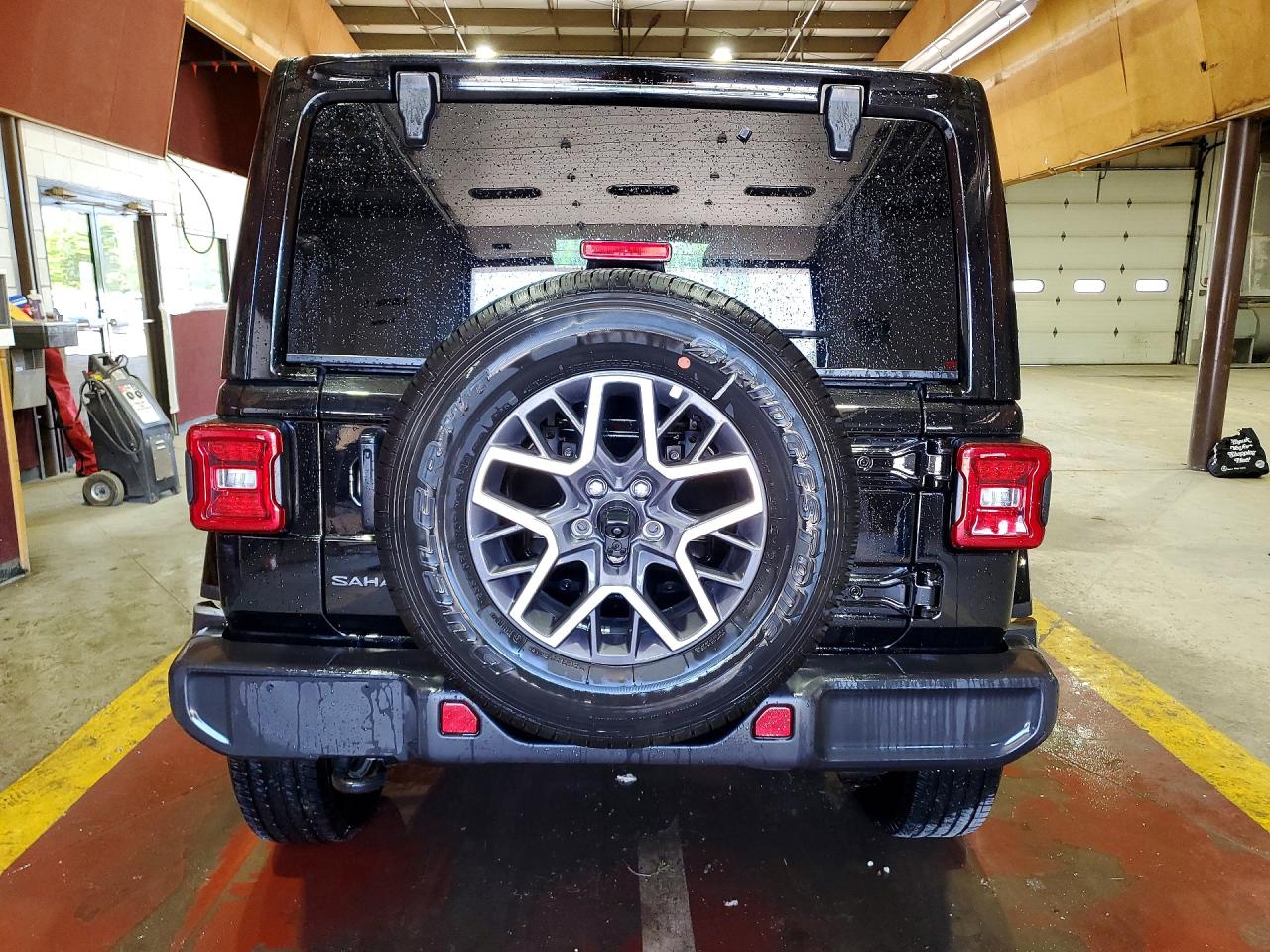 Jeep Wrangler Sahara