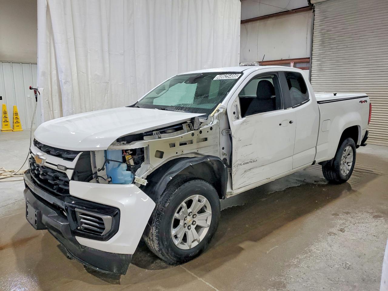 Salvage Chevrolet Colorado Image