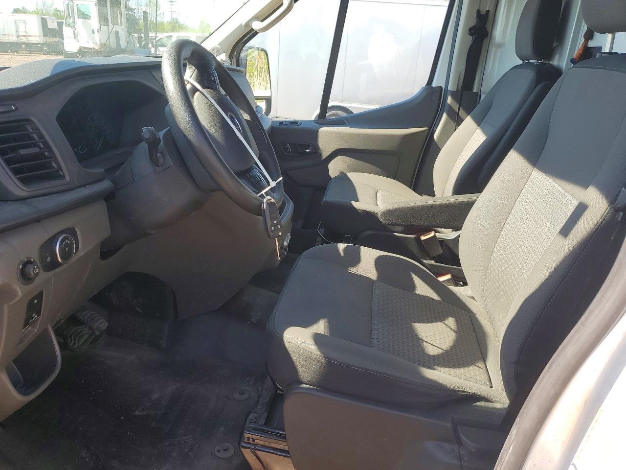 Ford Transit T-250