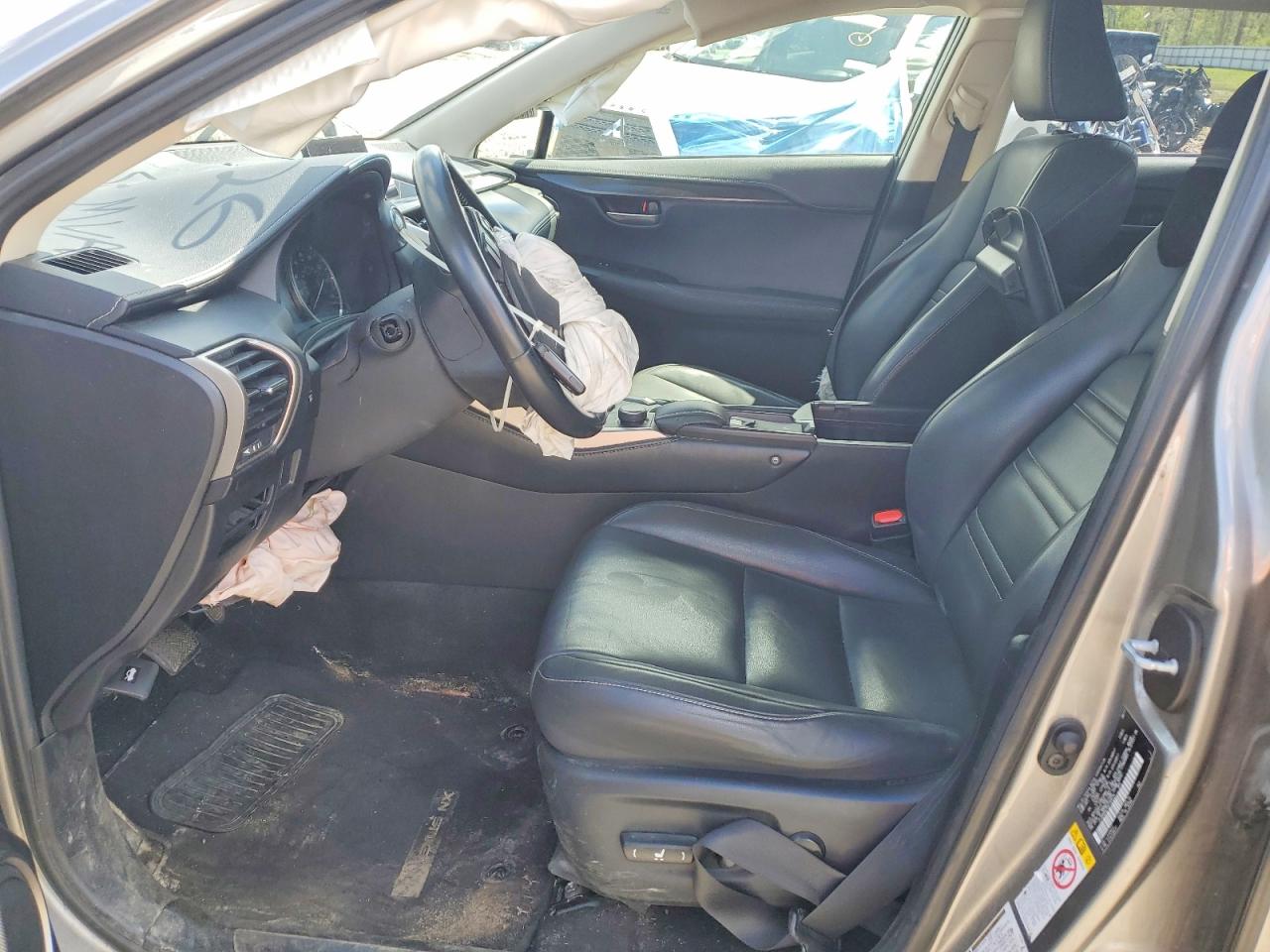 Lexus NX Base
