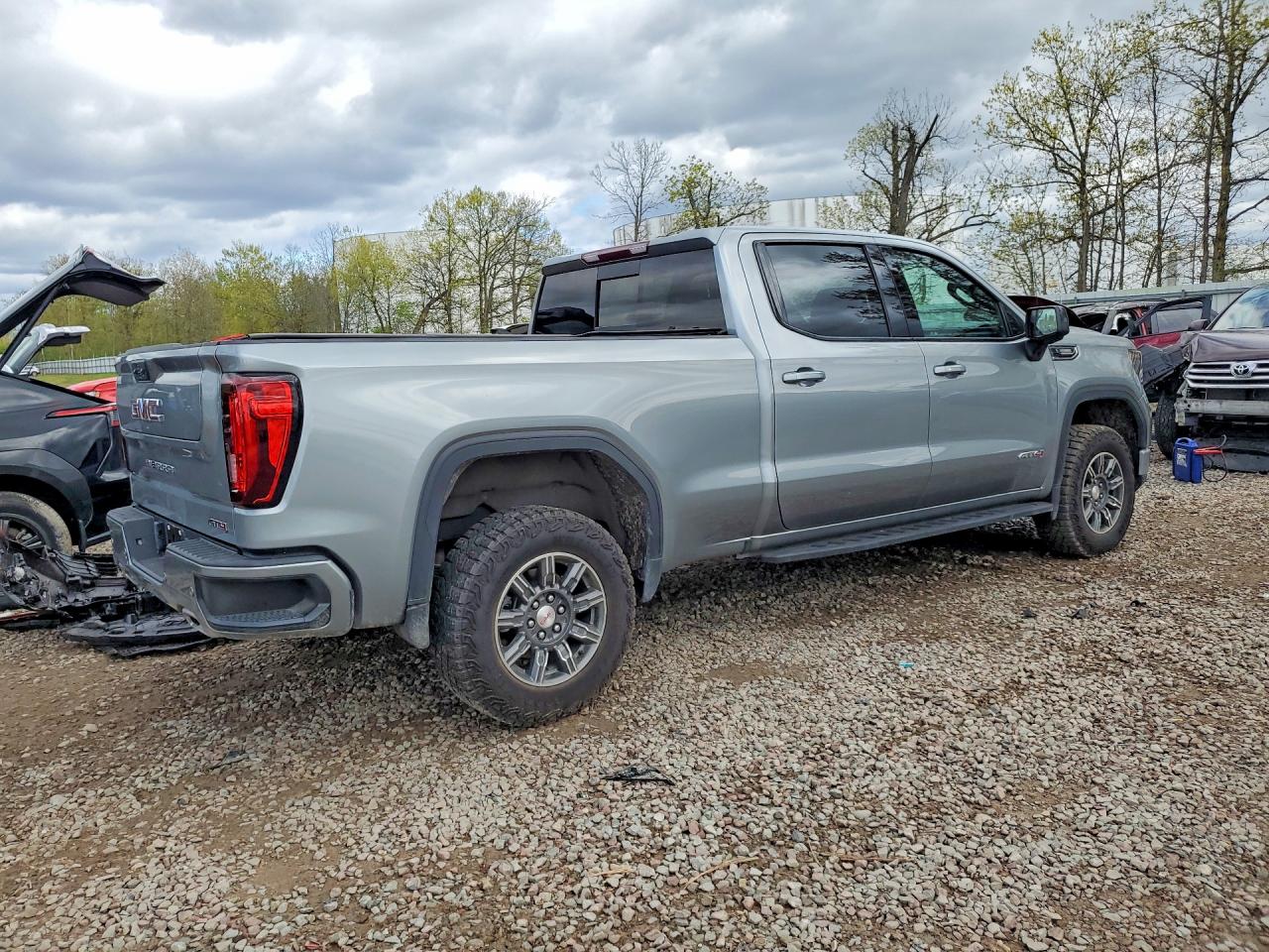 GMC Sierra K1500 At4