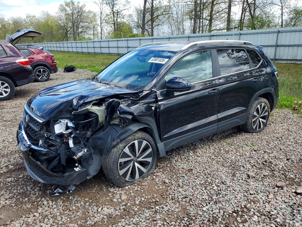 Salvage Volkswagen Taos Image