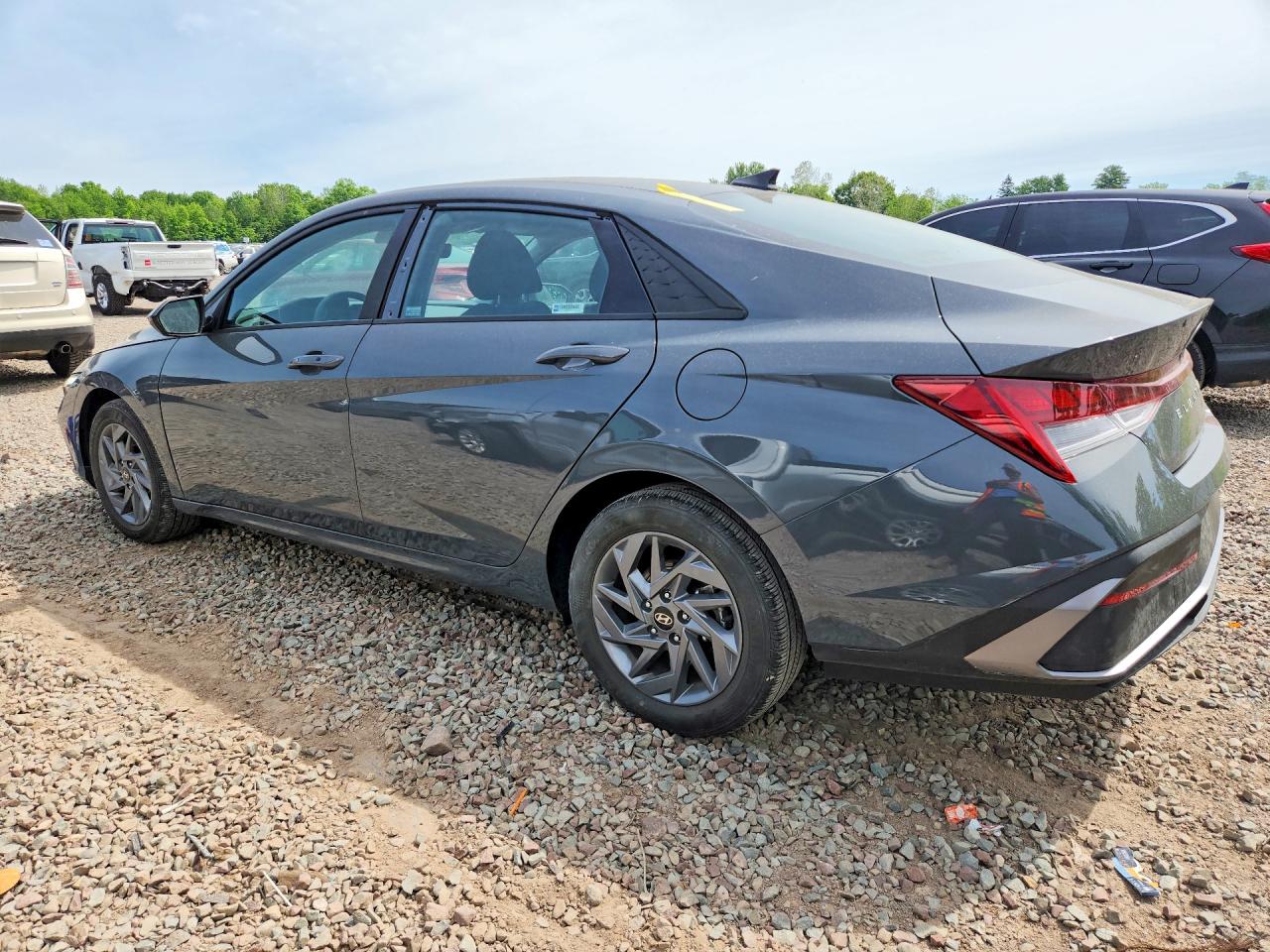 Hyundai ELANTRA Blue
