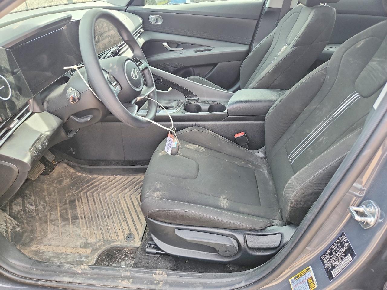 Hyundai ELANTRA Blue