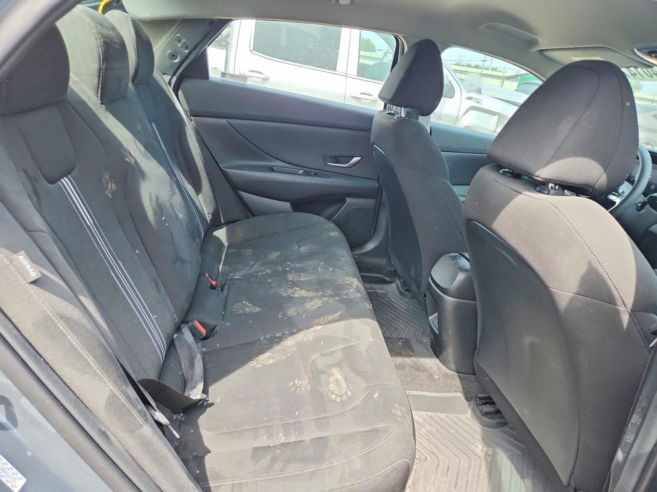 Hyundai ELANTRA Blue