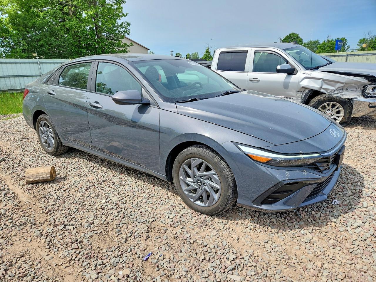 Hyundai ELANTRA Blue