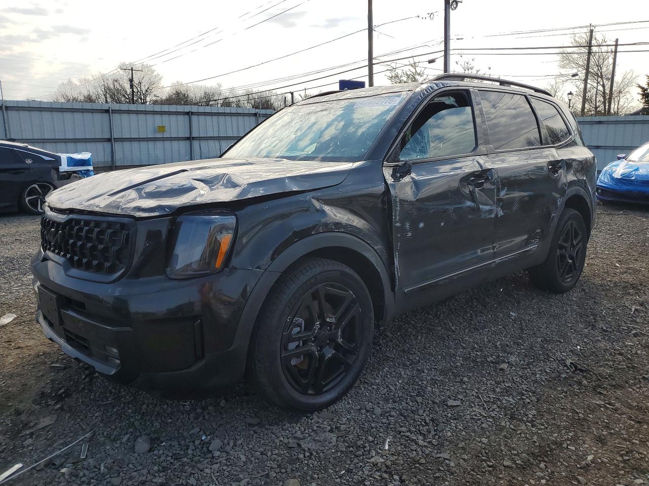 Salvage Kia Telluride Image