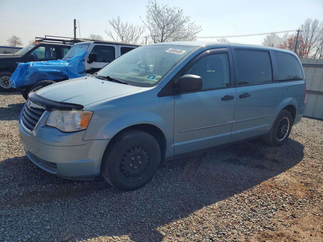 Salvage Chrysler Minivan Image