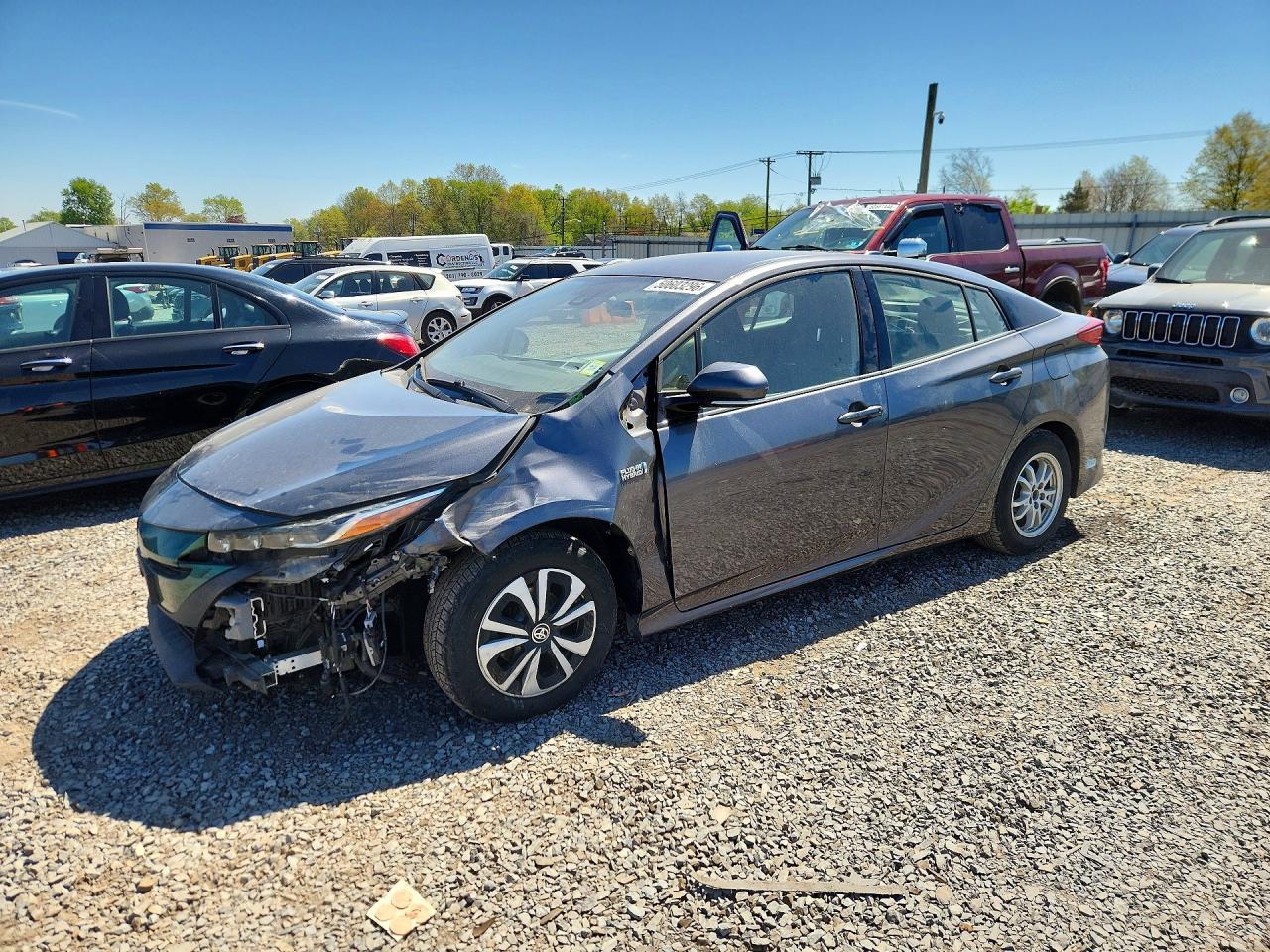 Salvage Toyota Prius Image