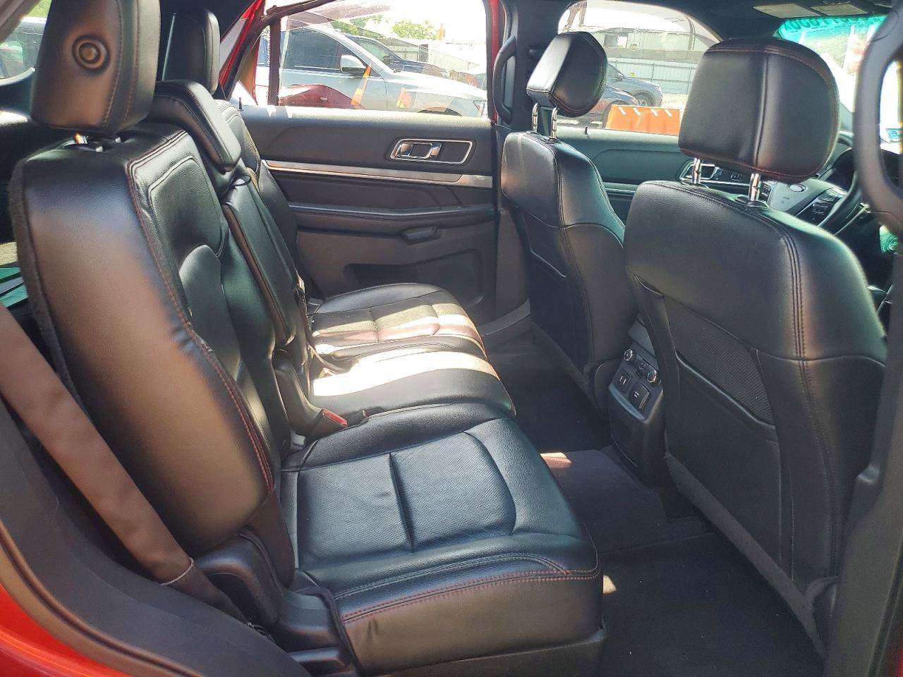 Ford Explorer Sport