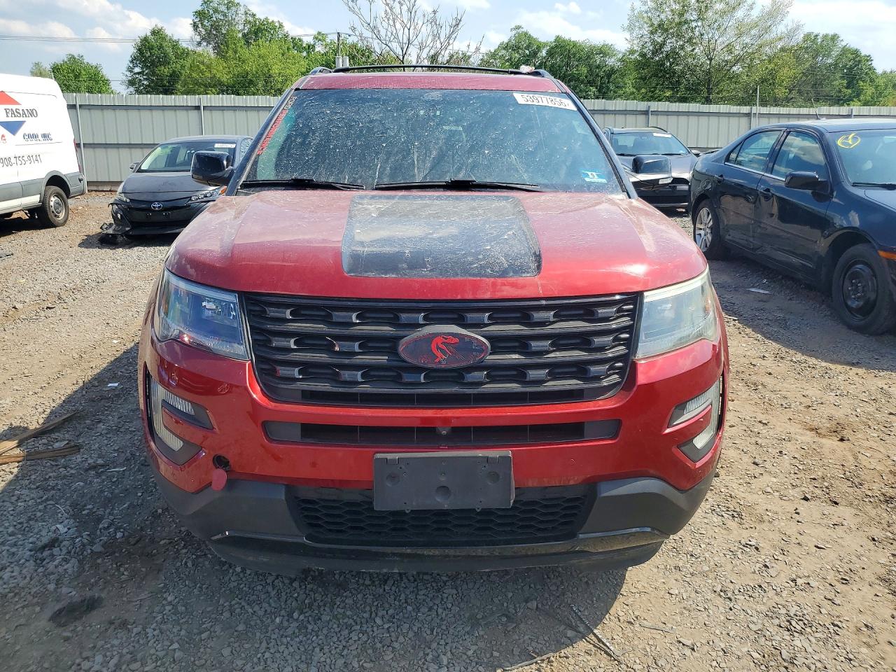 Ford Explorer Sport