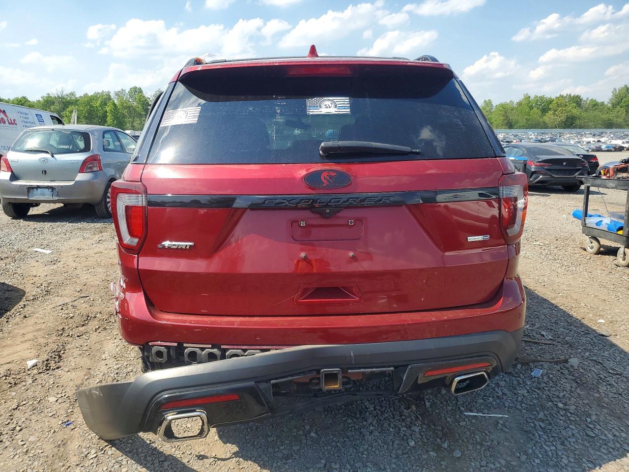 Ford Explorer Sport