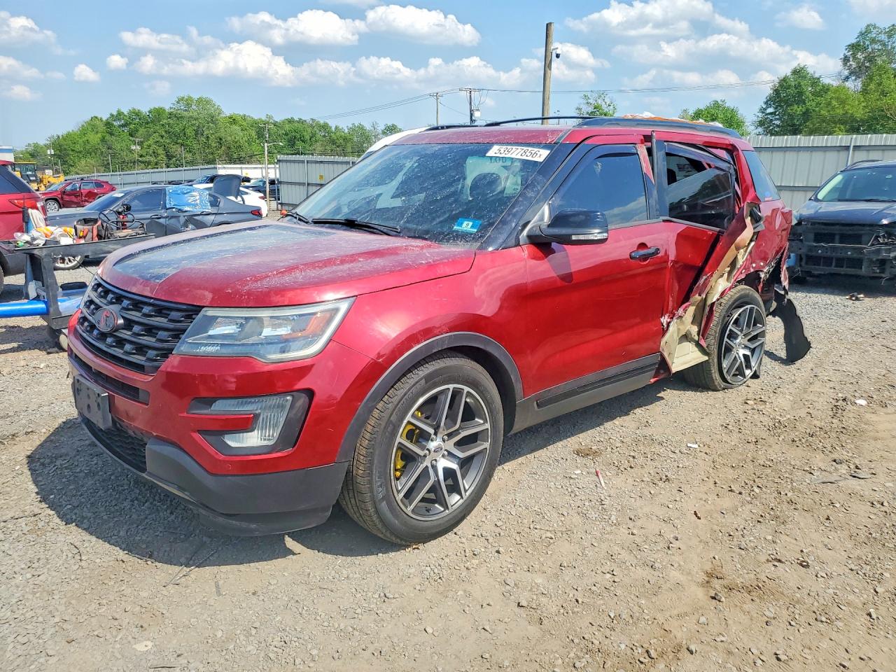 Salvage Ford Explorer Image