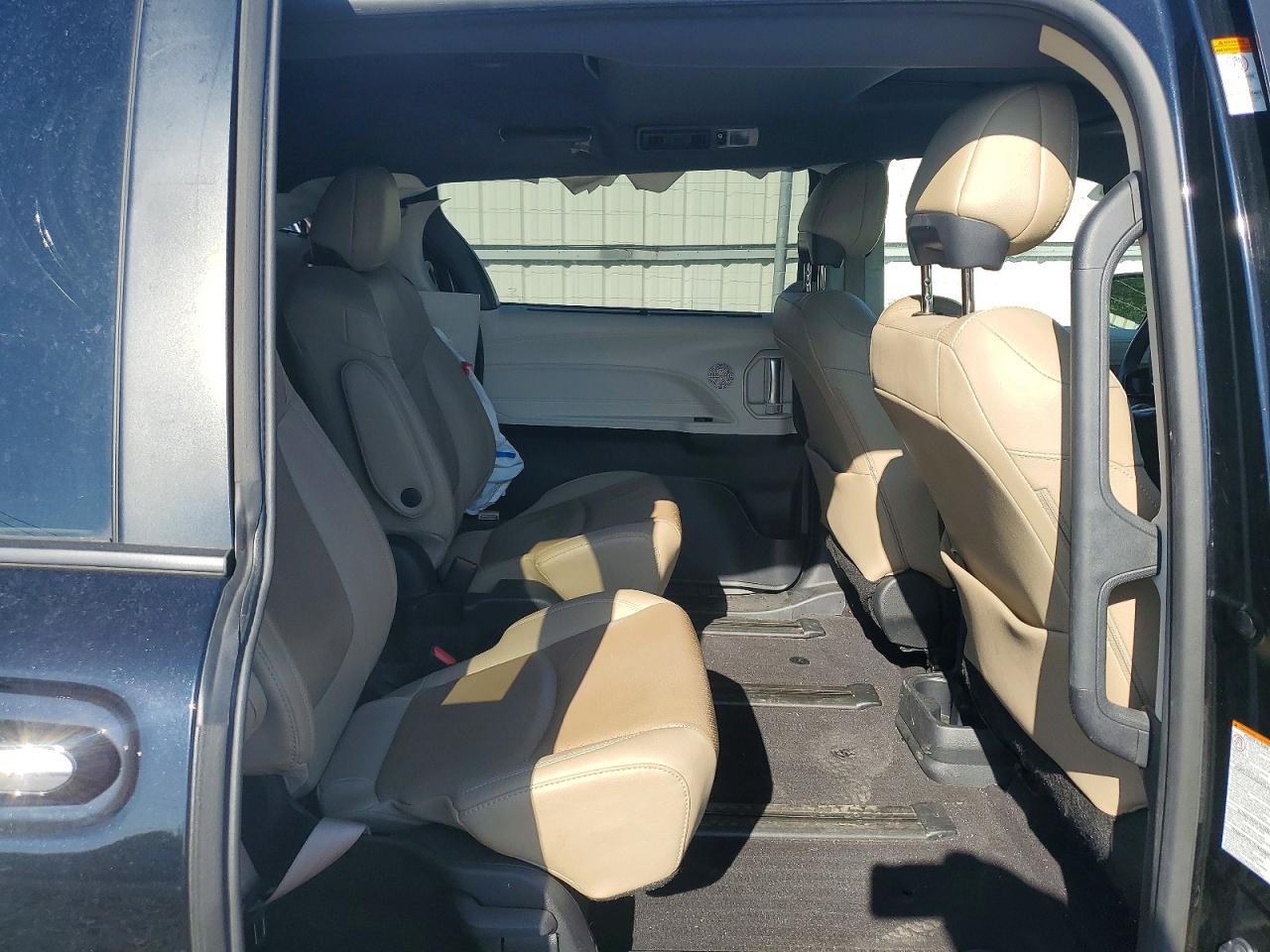 Toyota Sienna Limited 7-passenger