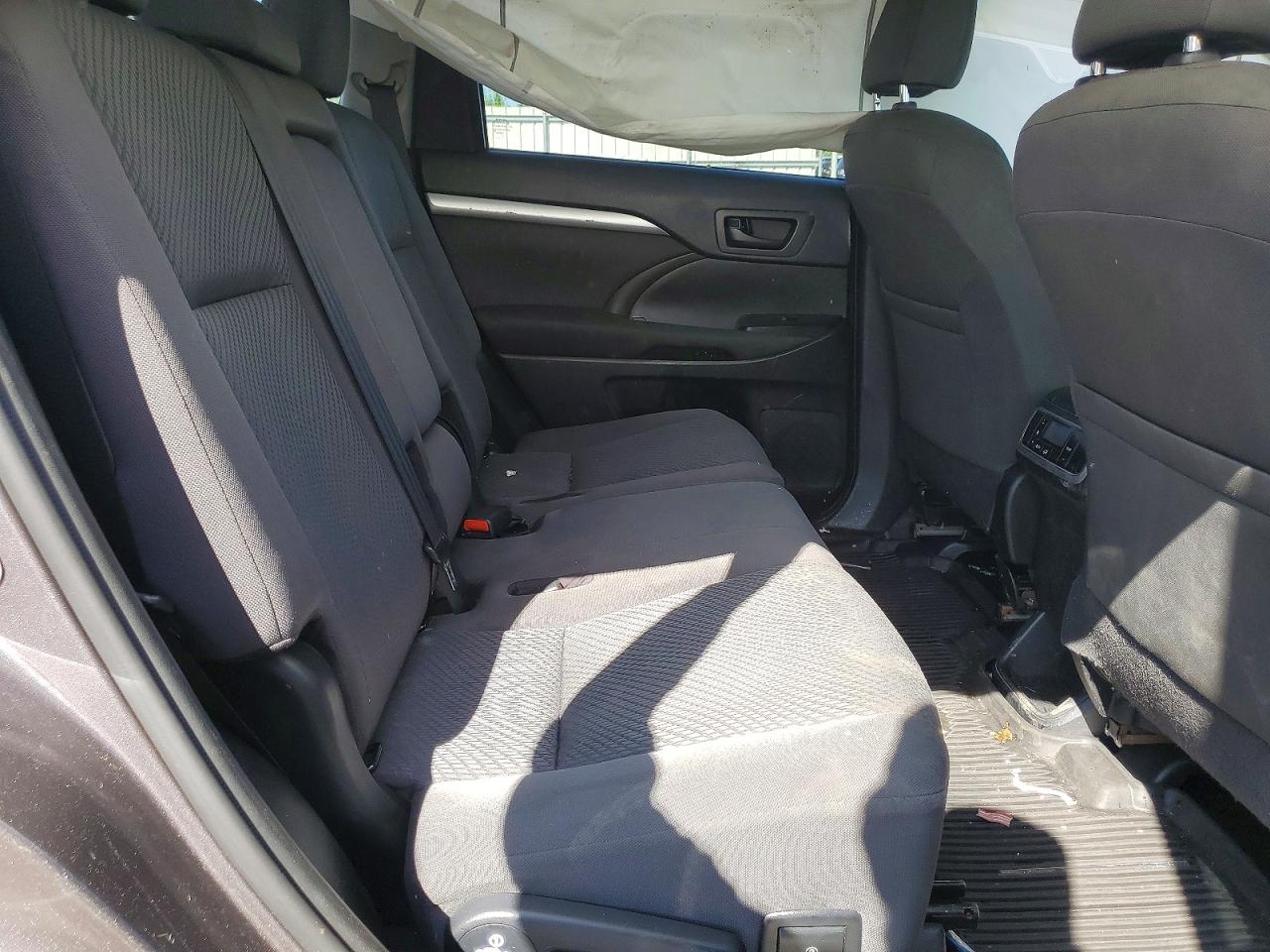 Toyota Highlander Le