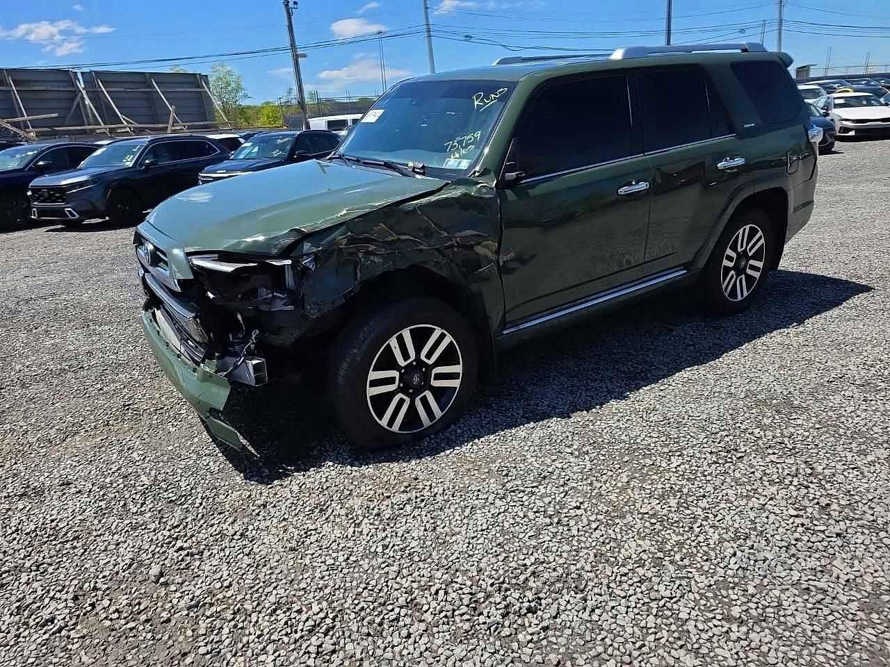 Salvage Toyota 4Runner Image