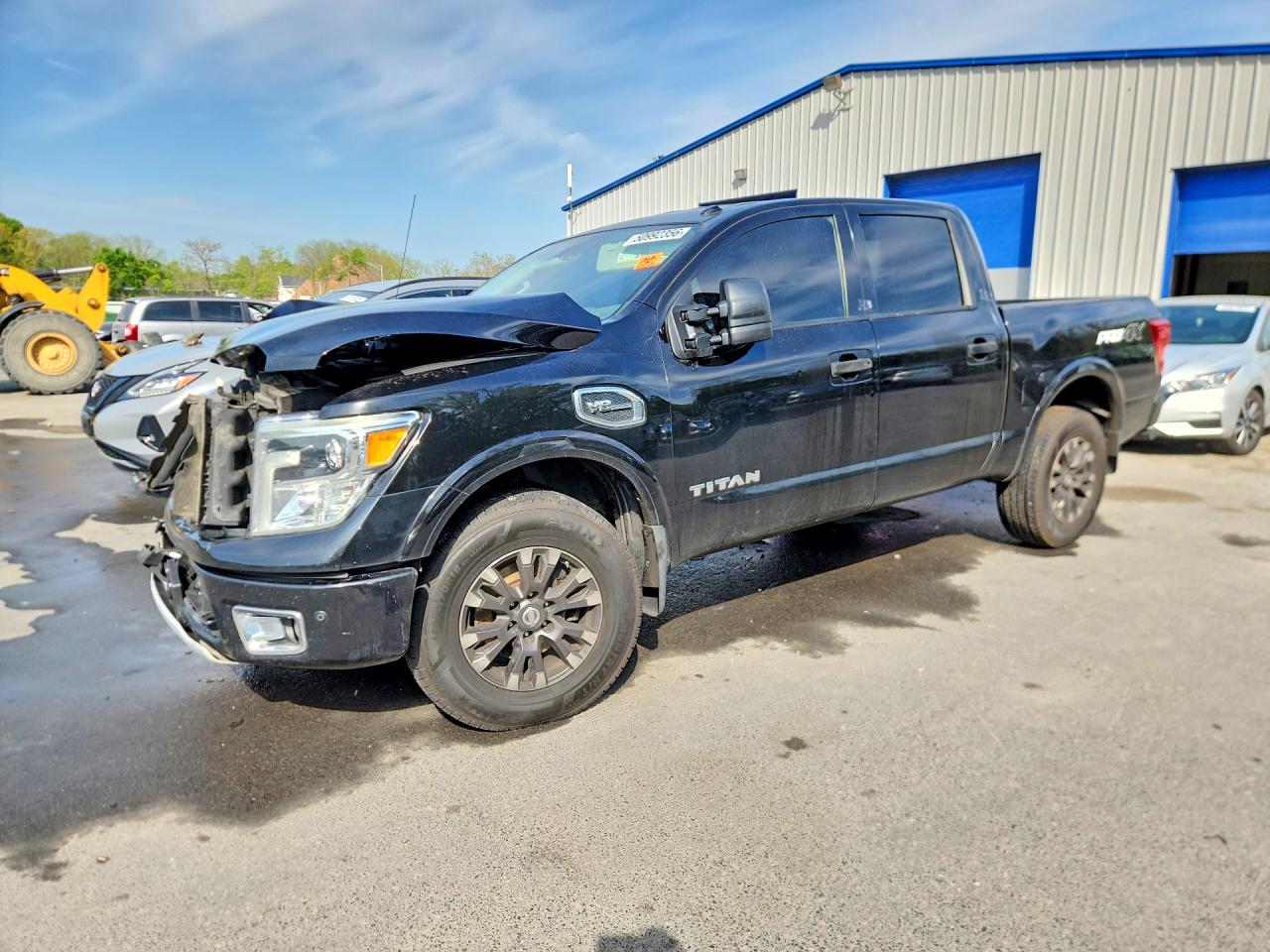 Salvage Nissan Titan Image