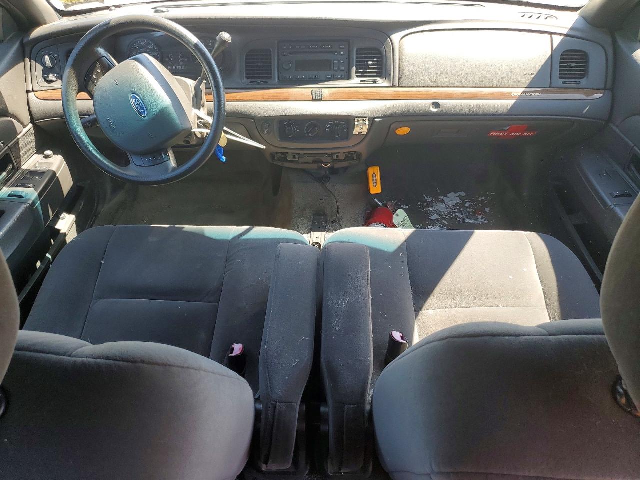 Ford Crown Vic S
