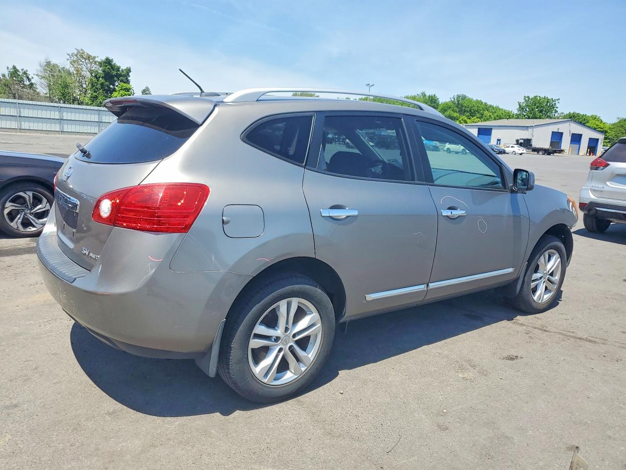Nissan Rogue S