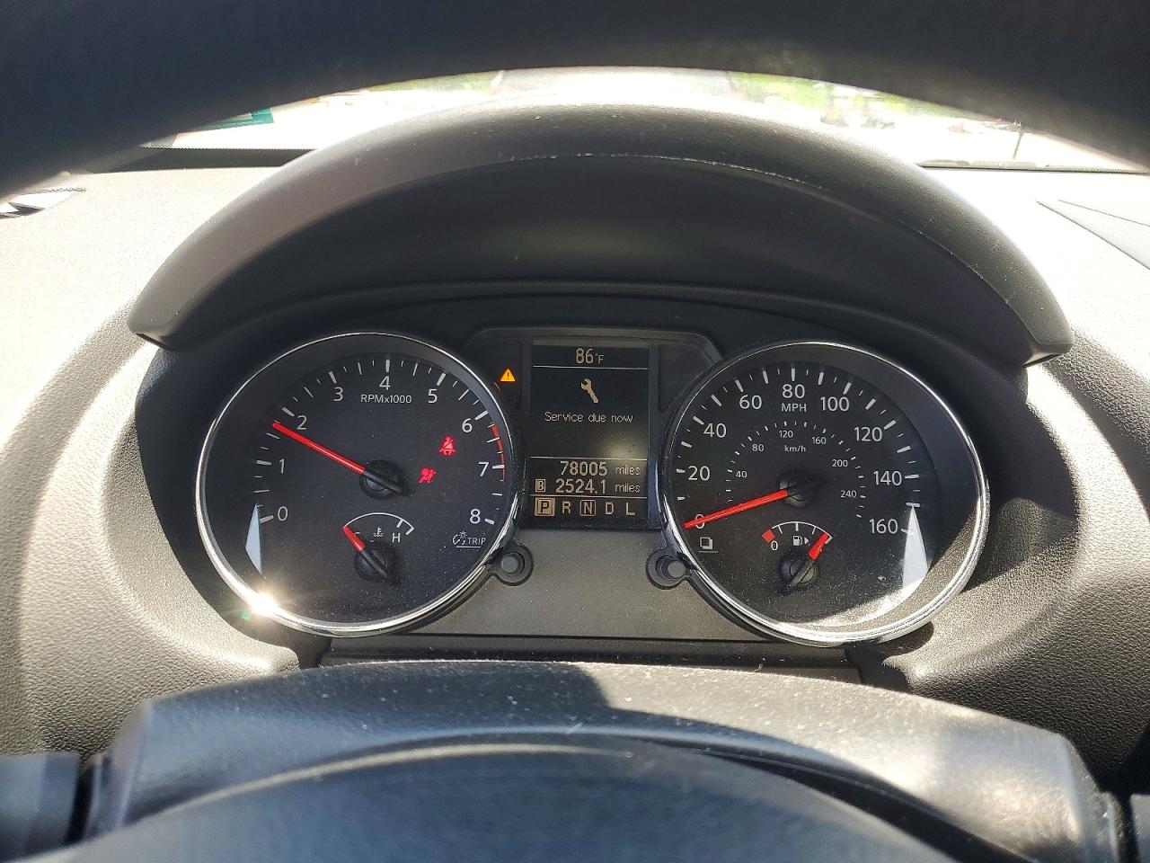 Nissan Rogue S