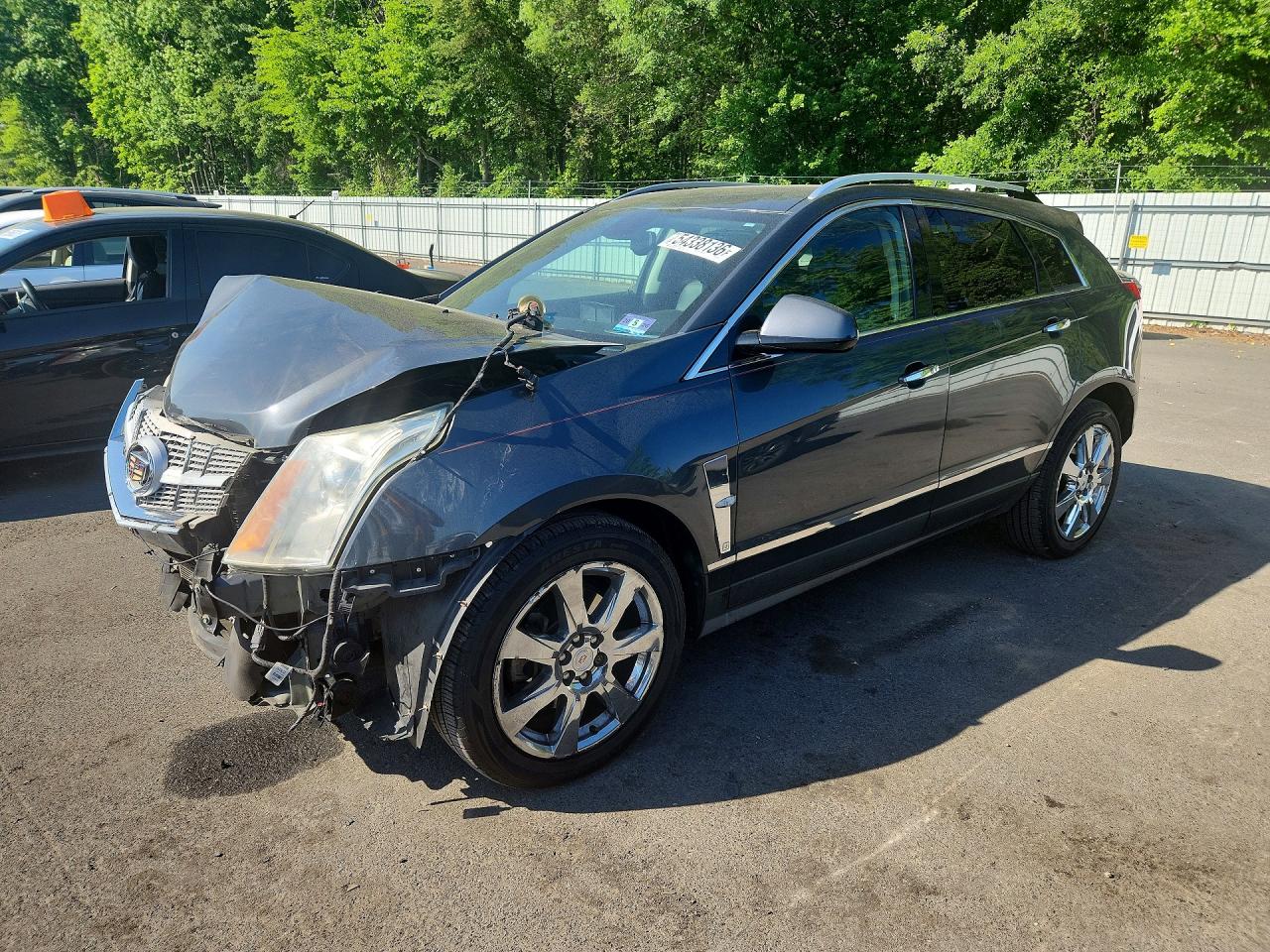 Salvage Cadillac SRX Image