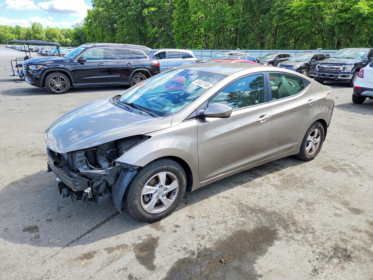 Salvage Hyundai ELANTRA Image