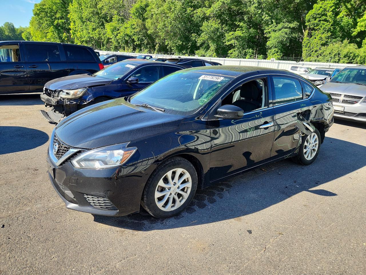 Salvage Nissan Sentra Image