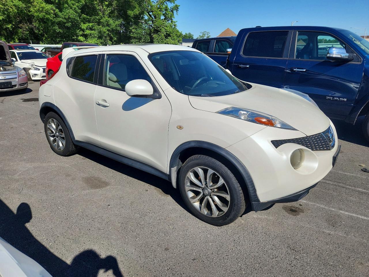 Nissan JUKE S